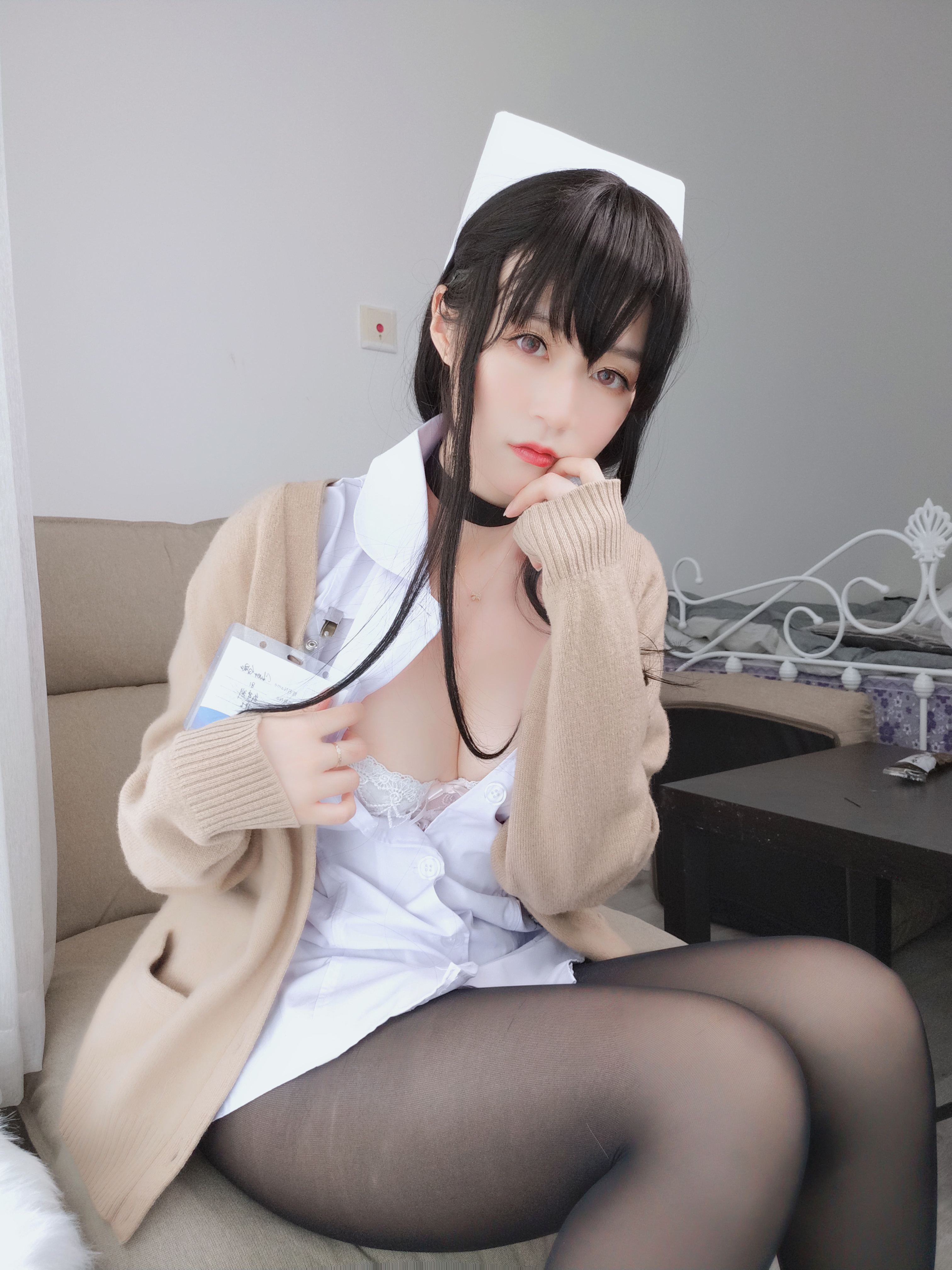 amateur photo Baiyin811 (白银81) - 长发小护士 (23)