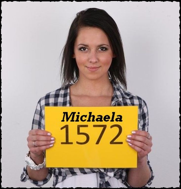 amateur photo 1572 Michaela (1)