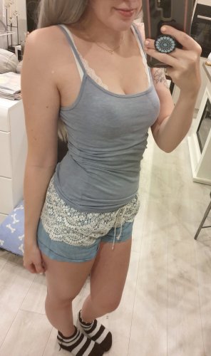 amateur pic Sometimes simple outfits are the cutest ^^ [F] [19]