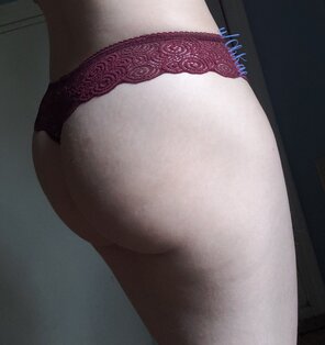 Letting the sun illuminate the skin under the lace [F][OC]