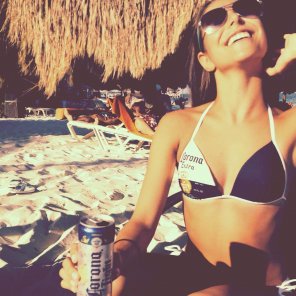 Corona babe