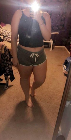 [18] F another pic of my gf