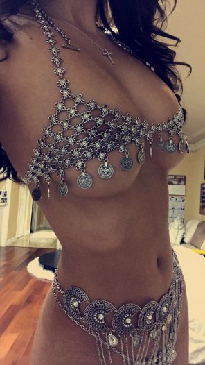 amateur pic Chains excite me?