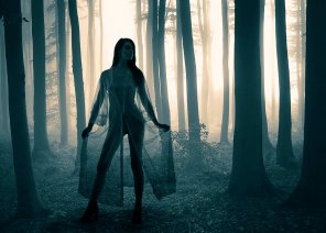 amateur pic Ethereal forest enchantress