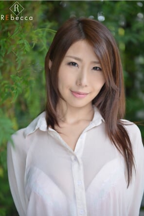 Shinoda_Ayumi_001