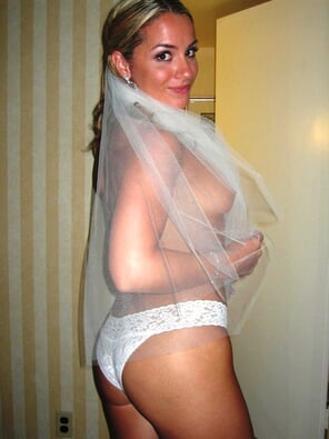 amateur photo brides and lingerie (115)