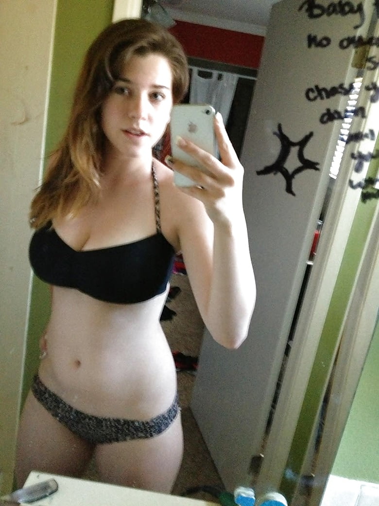 amateur photo Busty slut Katie Baker (21)