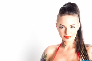 Christy Mack – Moving Christy looking out hot in crimson x93 – 4 pics