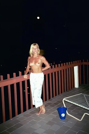 amateur pic enlarge-darkjedi1974 - ginger lynn - 0019 - 304967083-enlarge