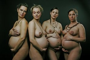 4 prego girl