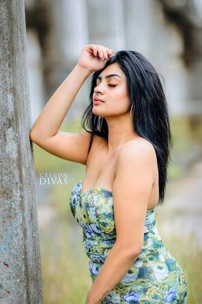 amateur pic Sri lankan hot actress