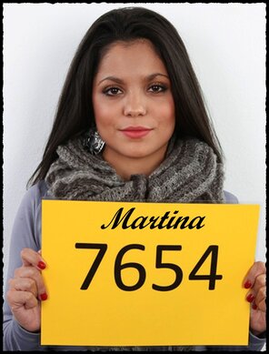 amateur pic 7654 Martina (1)