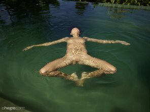 clover-naked-pool-art-13-14000px