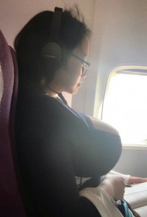 amateur pic Just imagine her sitting next to you on a flight...