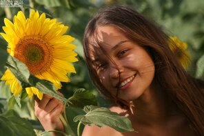 amateur pic AmourAngels-Olga-Sunflowers-0023