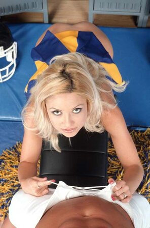 amateur pic cheerleaderhardcore05