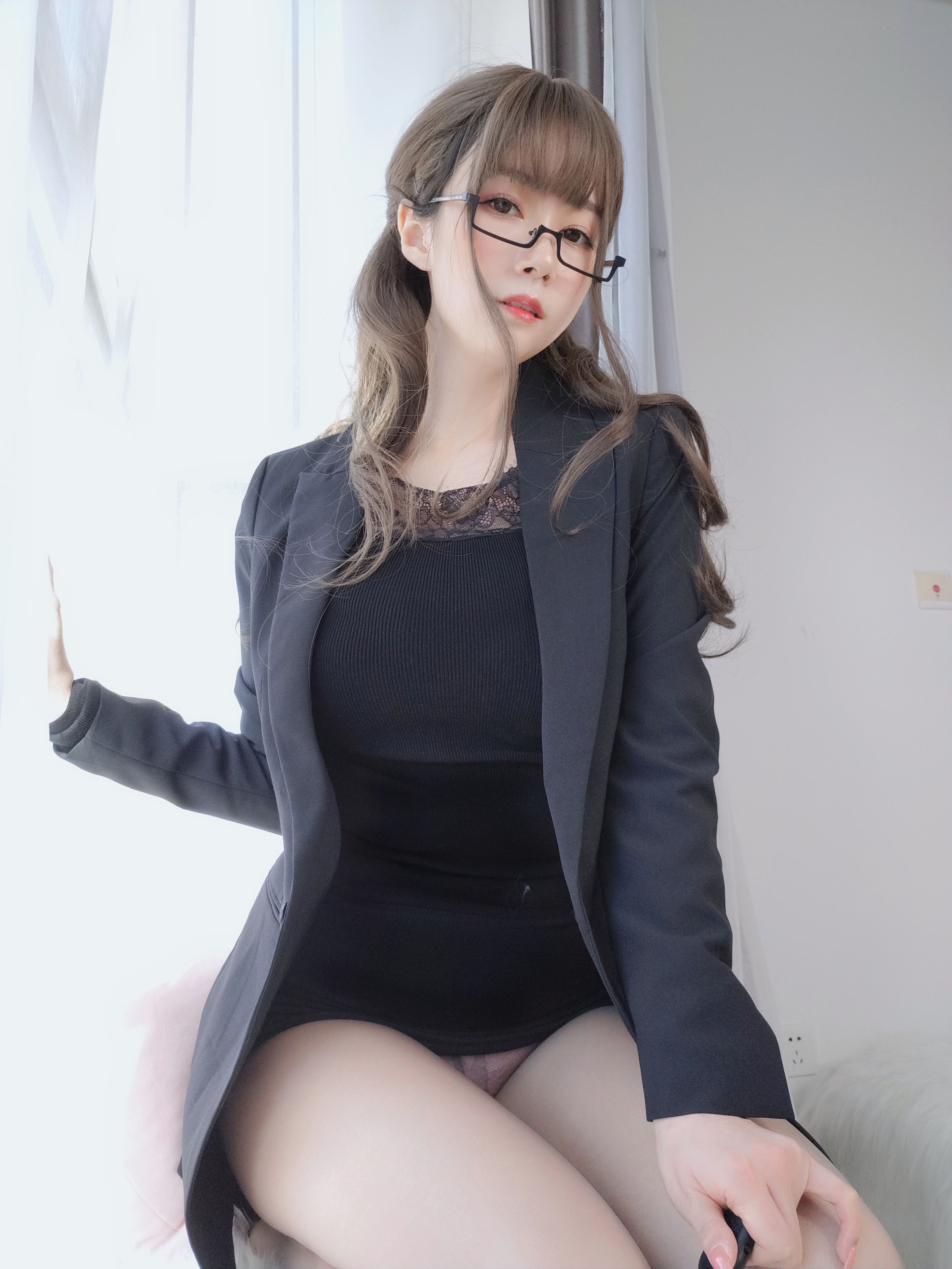 amateur photo Baiyin811 (白银81) - 黑西服 (25)