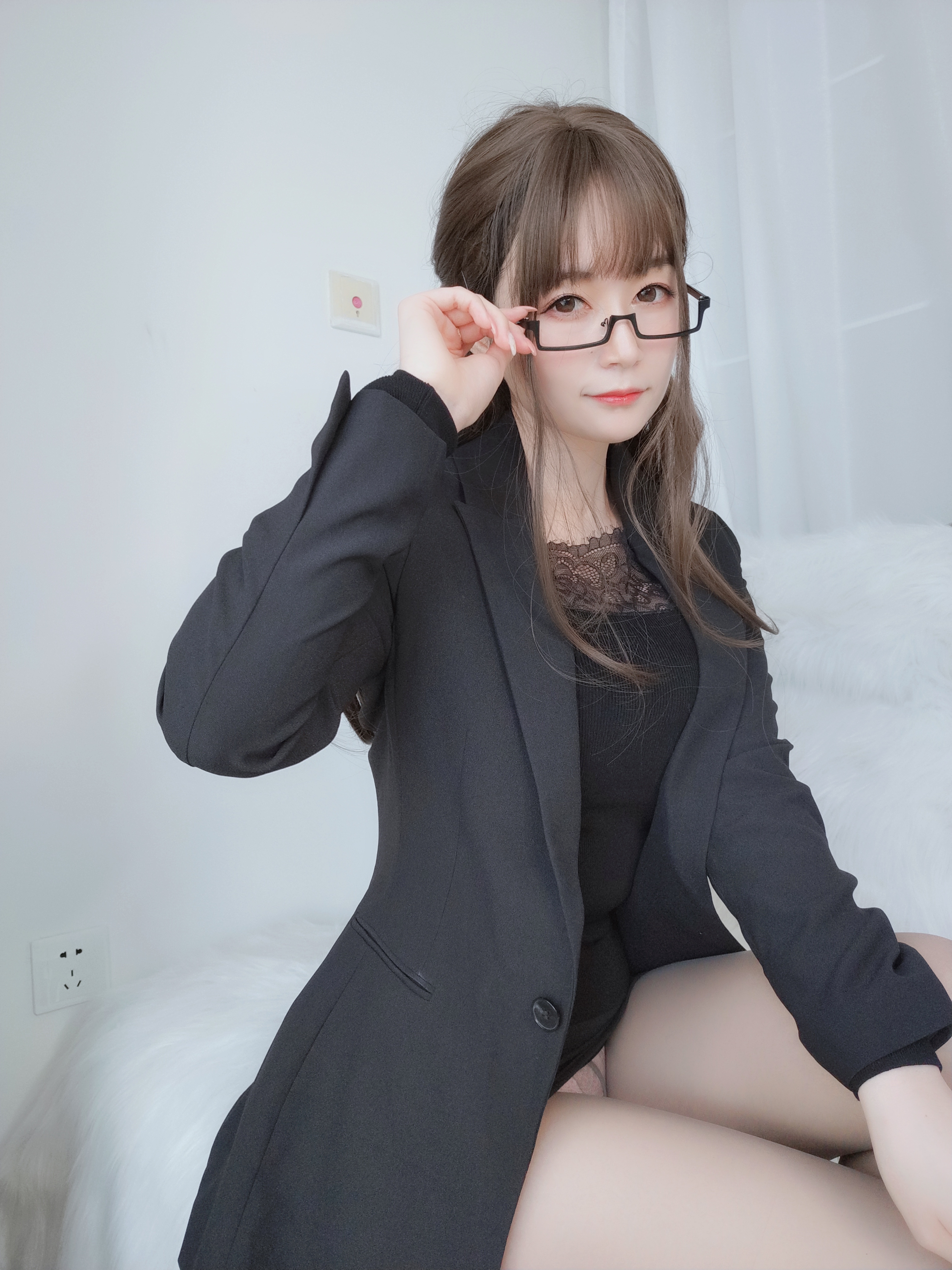 amateur photo Baiyin811 (白银81) - 黑西服 (34)