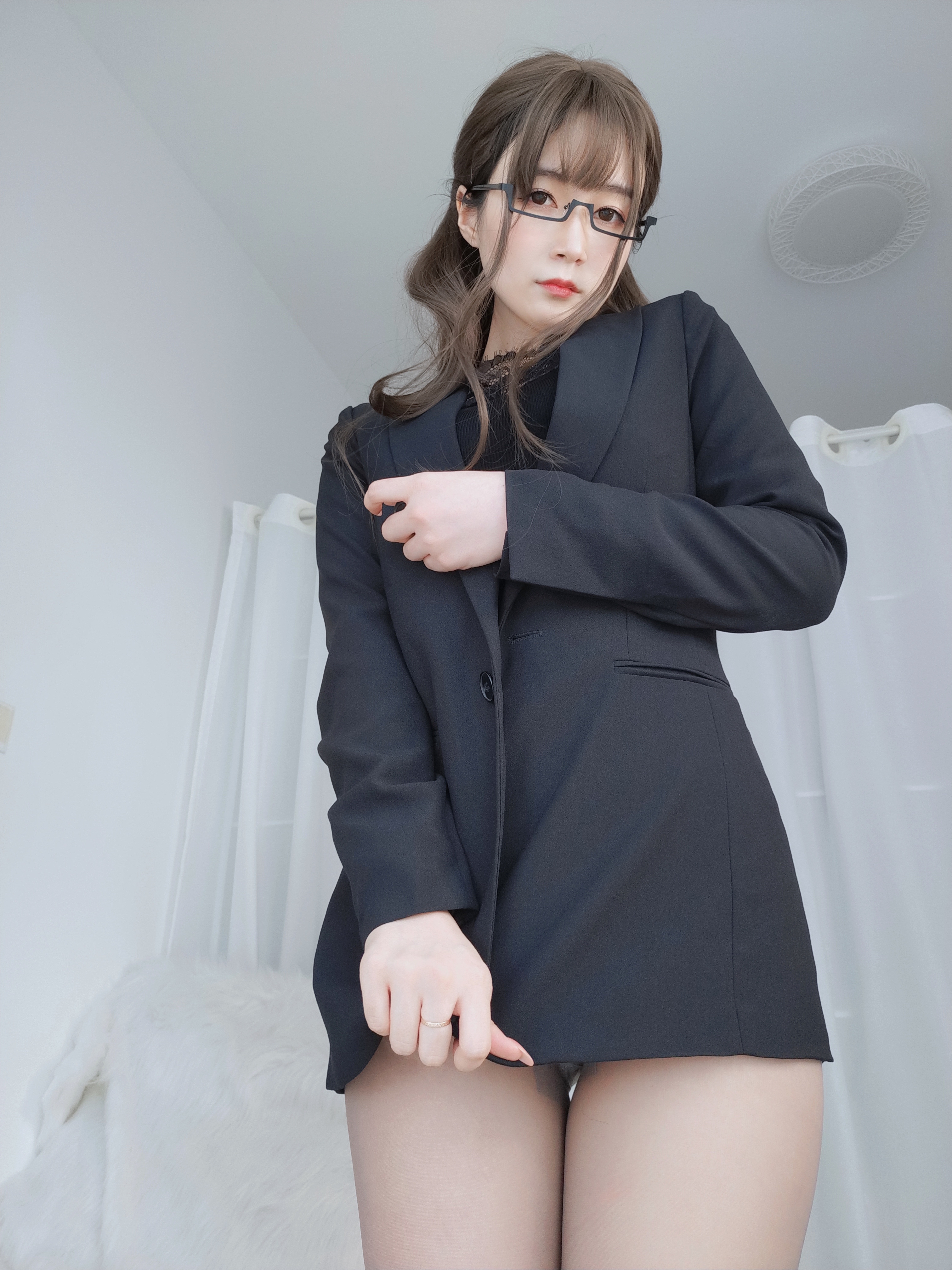 amateur photo Baiyin811 (白银81) - 黑西服 (69)