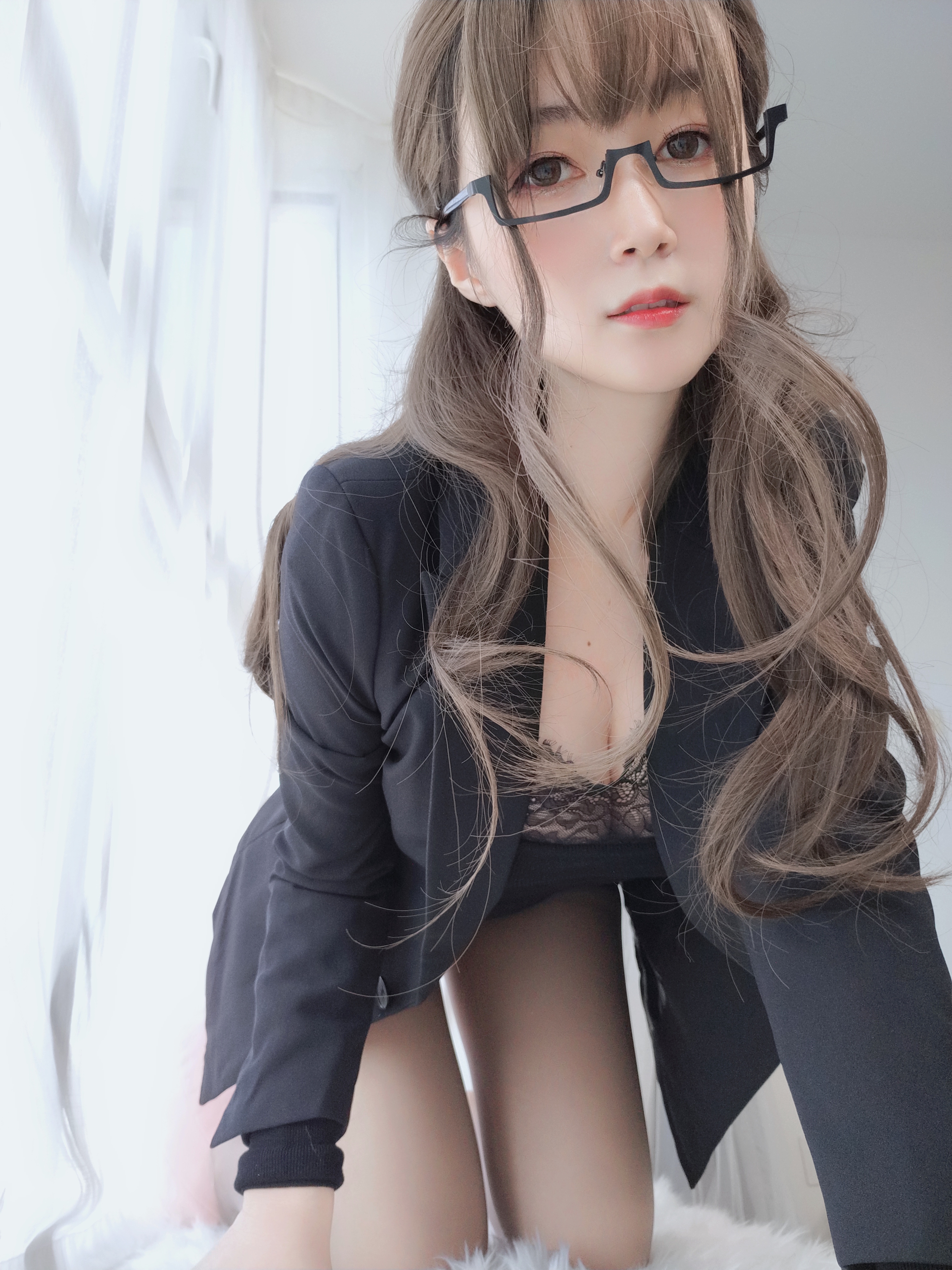 amateur photo Baiyin811 (白银81) - 黑西服 (94)