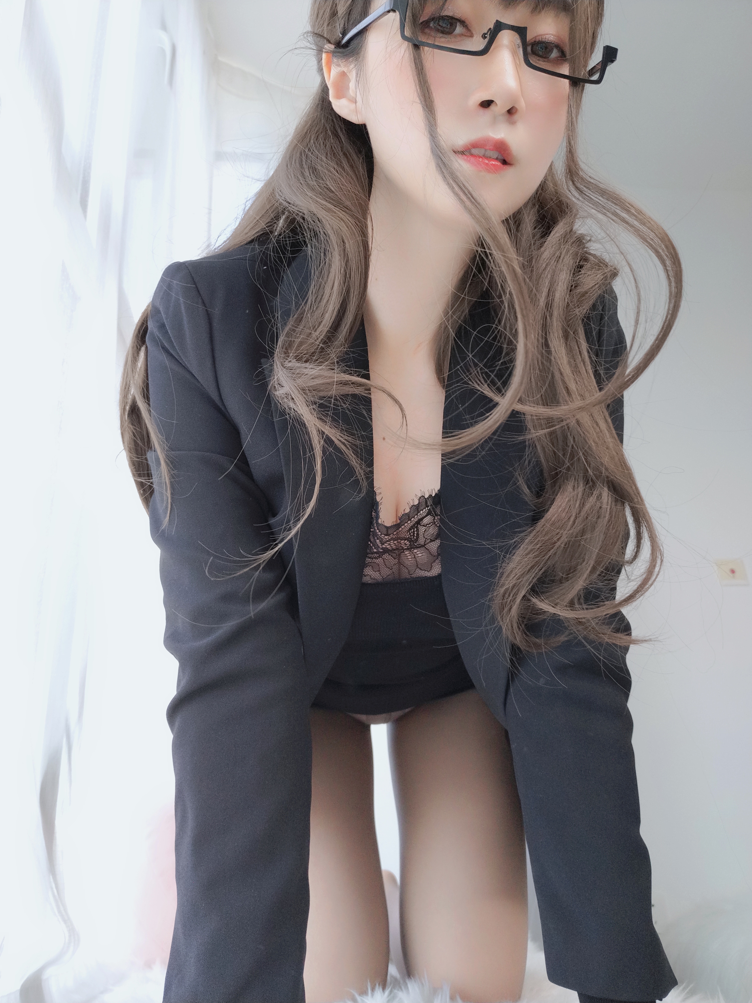 amateur photo Baiyin811 (白银81) - 黑西服 (95)