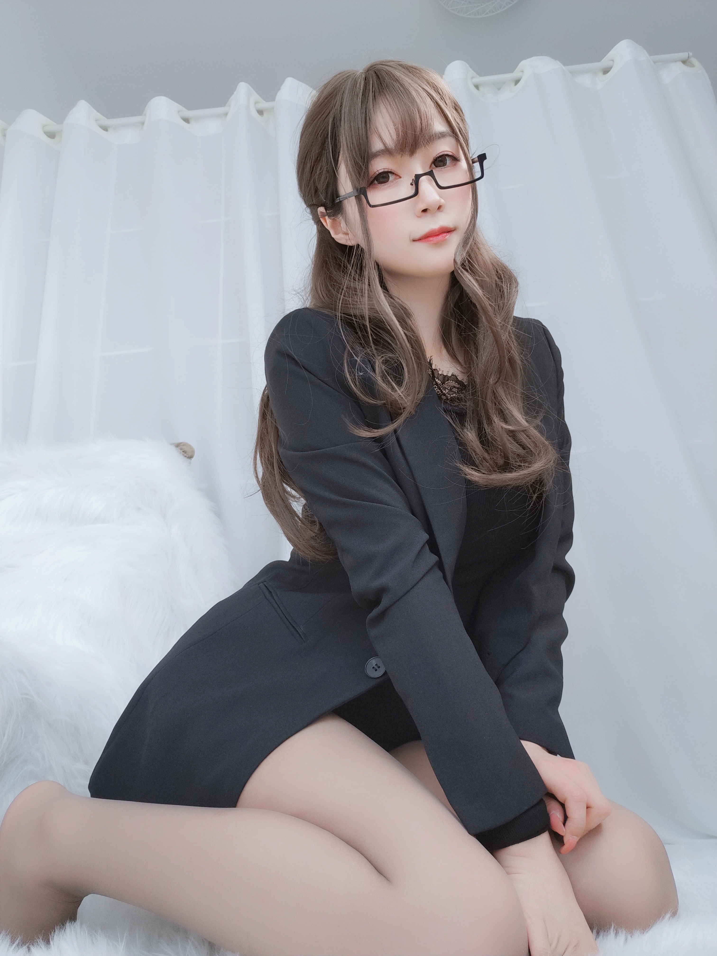 amateur photo Baiyin811 (白银81) - 黑西服 (123)