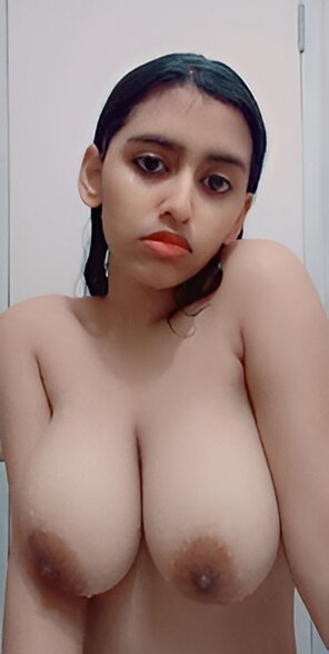Substantial Heavy Tits Indian Girl (Pics Sequence) – 13 pics