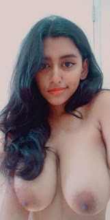 amateur photo Indian Girl With Heavy Knockers0047