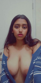 amateur photo Indian Girl With Heavy Knockers0012