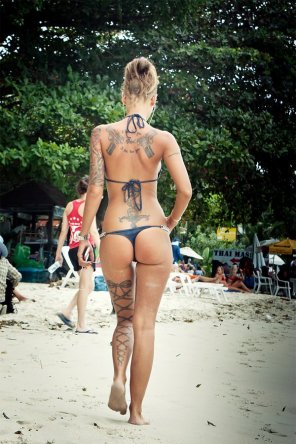 Sexy tattoos with amazing body to match