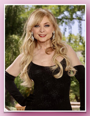 ‎Nina Hartley Opens up.‎11