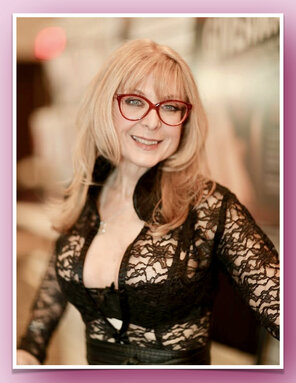 amateur pic ‎Nina Hartley Opens up.‎161