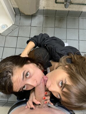 amateur pic Riley Reid OnlyFans 1077