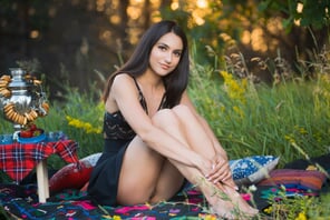 Picnic time with cute teen Samantha – 16 pics