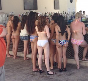 Vegas Pool Party