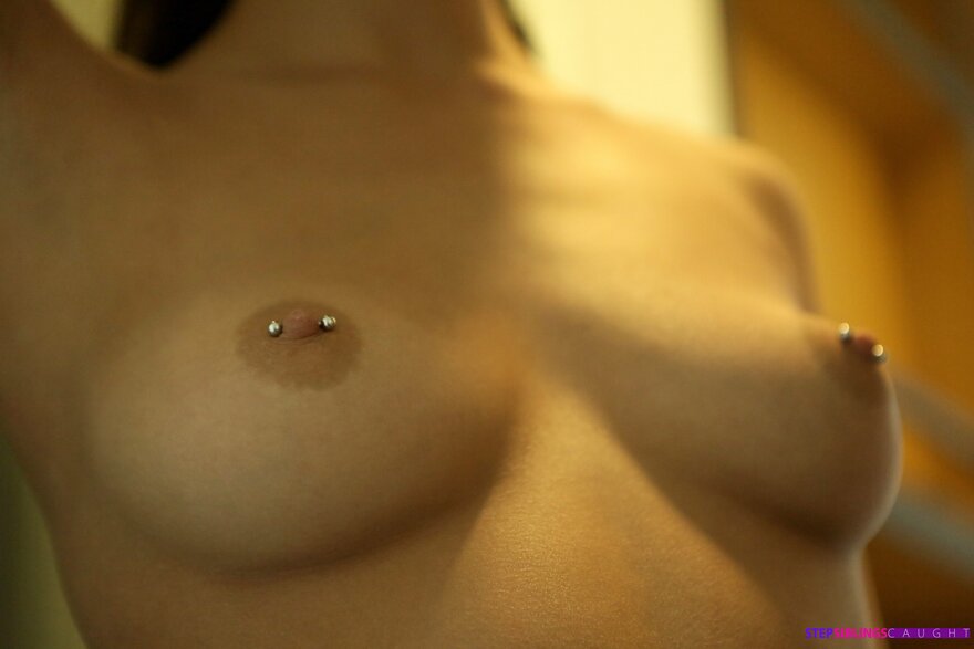 move_sister_fucks_and_sucks_050