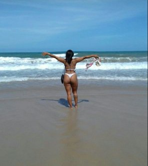 Vacation Fun Beach Bikini Beauty 