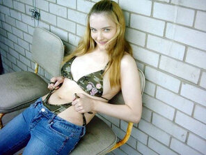 amateur pic nikki camo string bikini under jeans_069