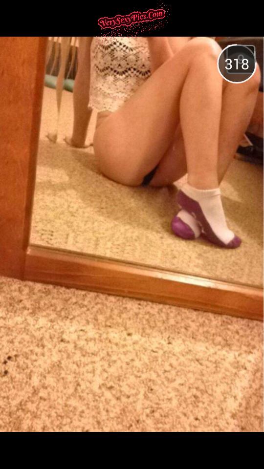 amateur photo 56-snapchat-sluts-part-uno