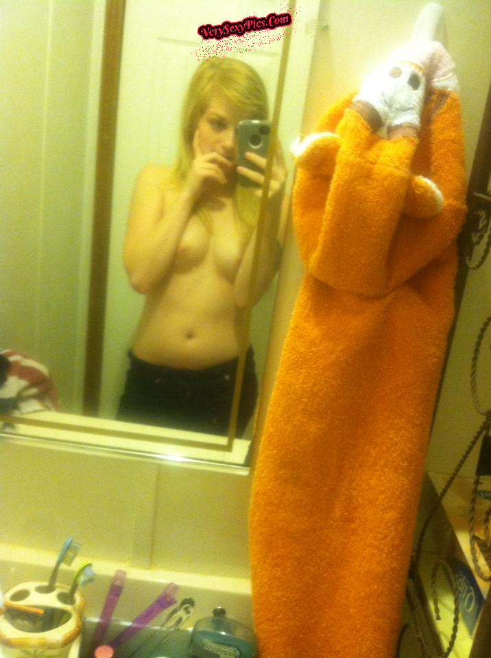 amateur photo Nude Amateur Pics - American Snapchat Teen045