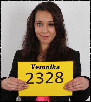 2328 Veronika (1)