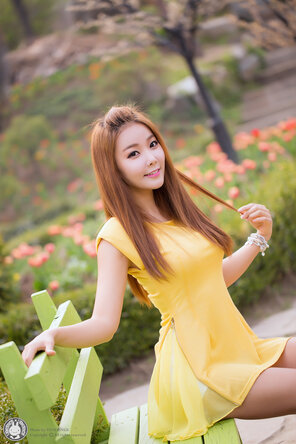 Lee Da Hee (1)