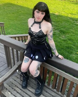 amateur pic gothgirlslife_3253978253683195973_48844914515_1_1080x1350
