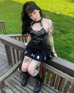 amateur pic gothgirlslife_3253978253683195973_48844914515_2_1080x1350