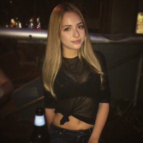 amateur photo PictureNight out with a cute girl