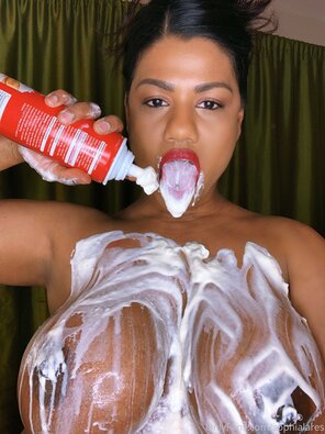 amateur pic sophialares-03-04-2020-209900559-Messy creamy video in your inbox NOW 😈🥛
