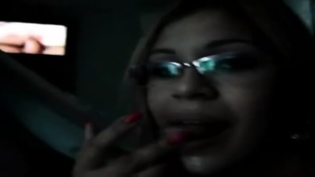 Anny Lee – loira safada toma muito leite na boca