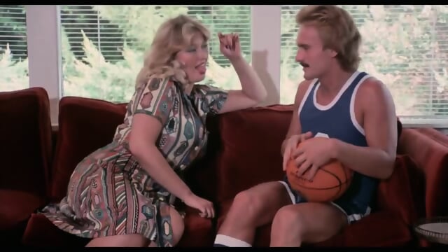 Charla Miss 42 Retro scene