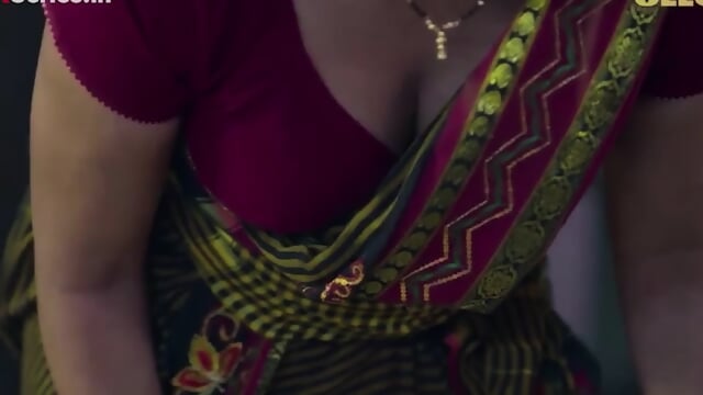 Desi ko kiya khush bade hathiyaar se khush