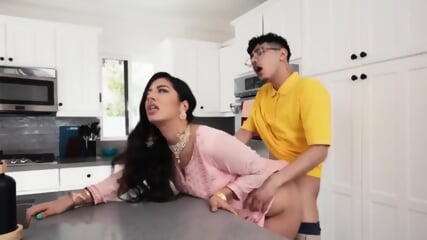 Indian MILF Gets Her Cheeks Clapped